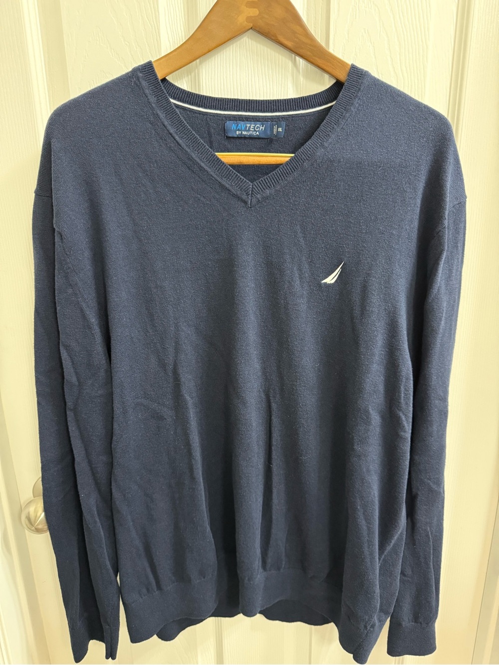 Nautica Men’s Dark Navy V-Neck Sweater with Sail Logo